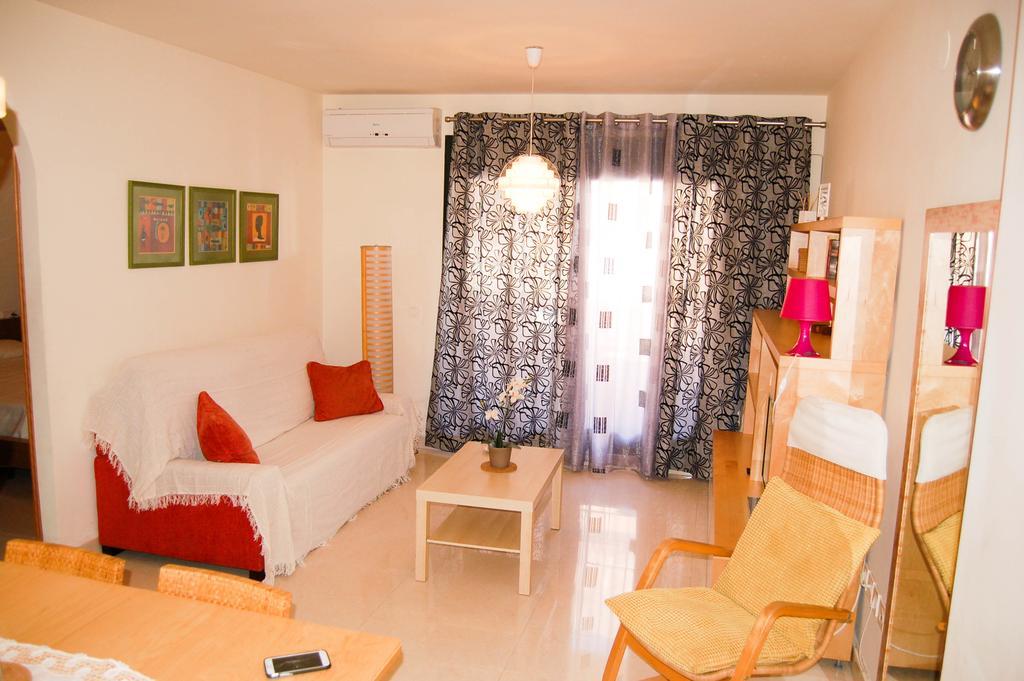 Apartamento Cala Bajo Нерха Екстериор снимка